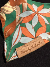 Load image into Gallery viewer, Boho Green Floral
