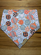 Load image into Gallery viewer, Merry &amp; Pink
