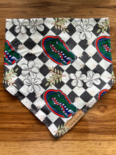 Load image into Gallery viewer, Checkered Gators
