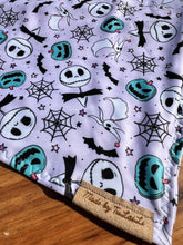 Load image into Gallery viewer, Pumpkin King &amp; Zero
